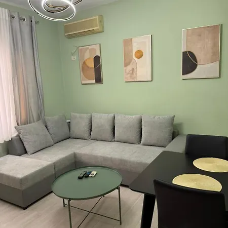 Appartement Comfortable In The Center Of *